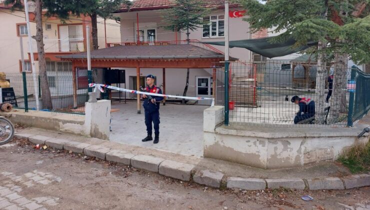 Isparta’da kadın meselesi yüzünden arkadaşını öldüren sanığa müebbet hapis cezası