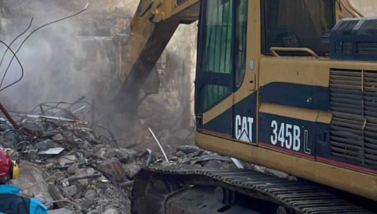 İstanbul’da binanın çökmesine ilişkin 2 kişi gözaltına alındı