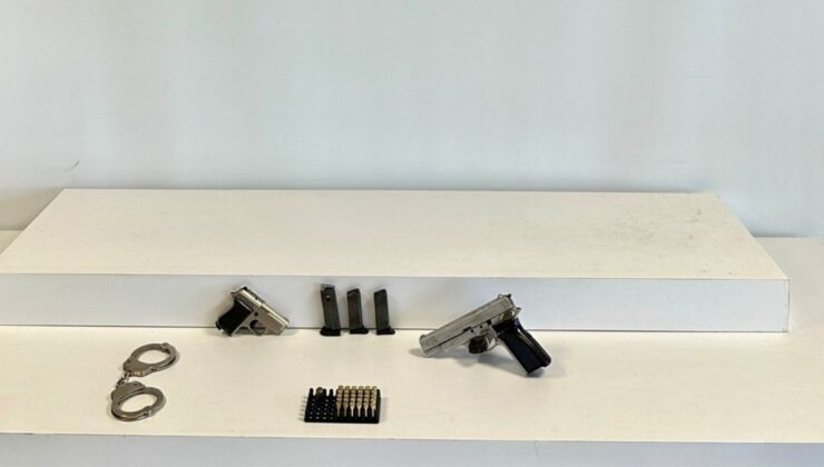 İstanbul’da bir şüpheli tartıştığı kişileri silahla tehdit etti