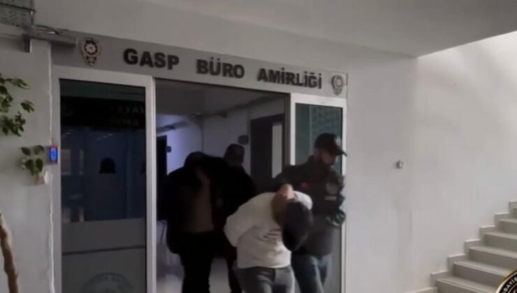 İzmir’de eve düzenlenen silahlı saldırıda şüpheliler yakalandı