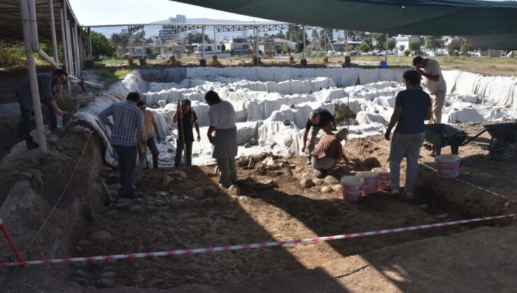 İzmir’deki kazılarda 8 bin 500 yıllık kemik aletler bulundu