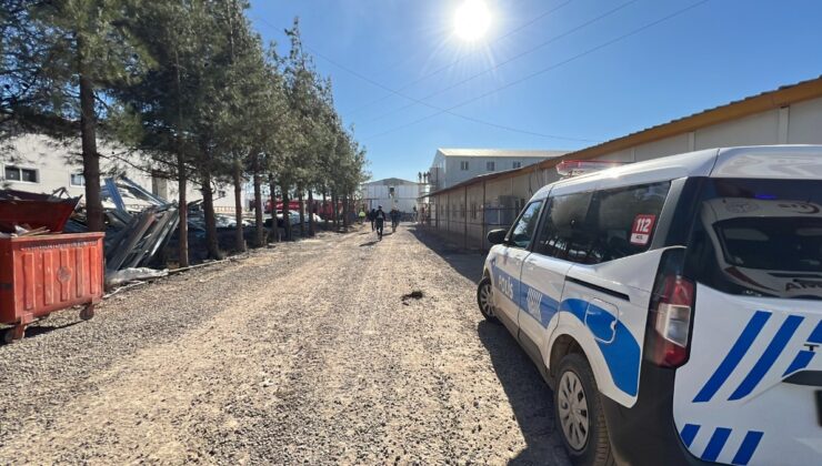 Kahramanmaraş’ta işçilerin kaldığı konteynerden alevler yükseldi