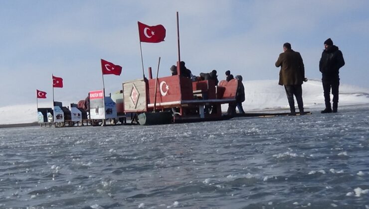 Kars Çıldır Gölü’nde atlı kızak keyfi sezonu açıldı