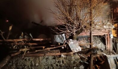 Kastamonu’da ev yangını: Baba ve engelli çocuğu kayıp