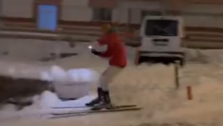 Kayseri’de kaldırımda kayak