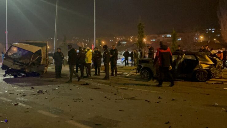 Kayseri’de otomobil ile kamyonetin çarpıştığı kazada 6 kişi yaralandı