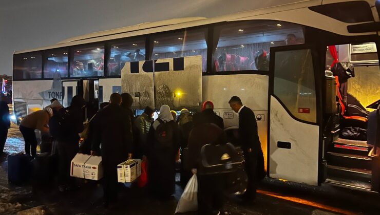 Kayseri’de servis aracı, yolcu otobüsüyle çarpıştı: 17 yaralı