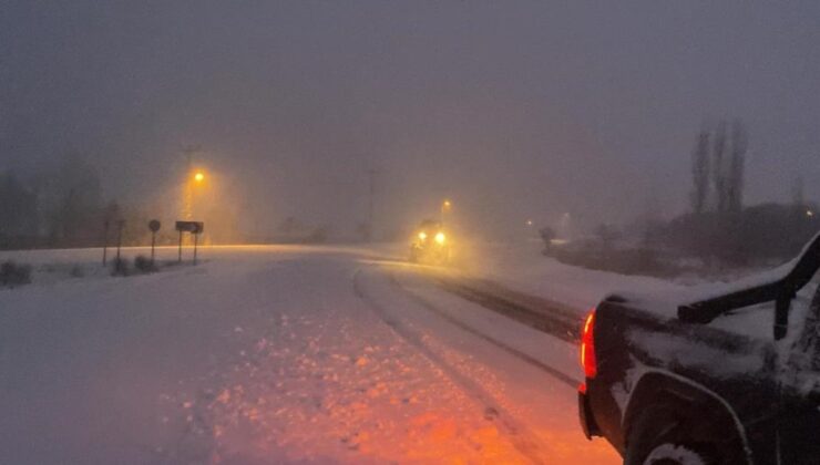 Nevşehir’de ekiplerin karla mücadelesi