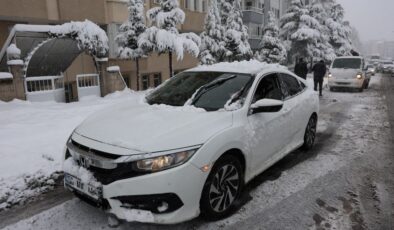 Nevşehir’de yolda kalan araçlara Türk usulü kurtarma