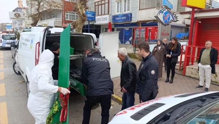 Sakarya’da haber alınamayan adam çöp dolu evde ölü bulundu