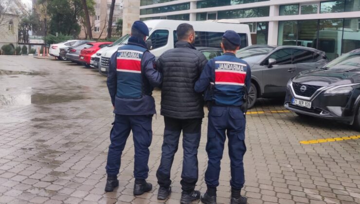 Samsun’da firari çalıntı araçla yakalandı