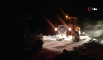 Siirt’te karda mahsur kalanlar kurtarıldı