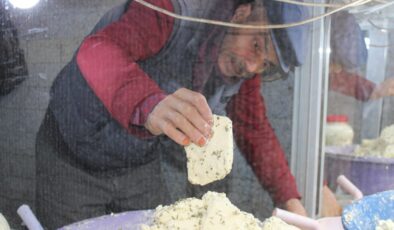 Siirt’te kışlık peynir satışa çıktı: Kilosu 350 lira
