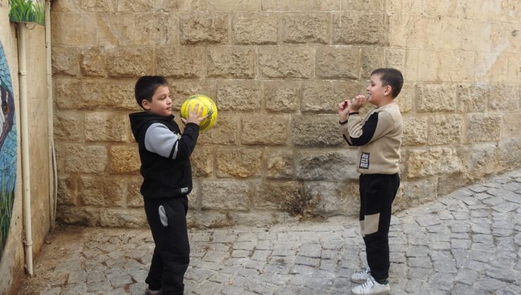 Suriyeli minik Ahmet: Esad yüzünden ülkemde doğmadım