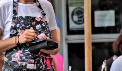 TÜİK: Hizmet üretimi yıllık yüzde 2 düştü