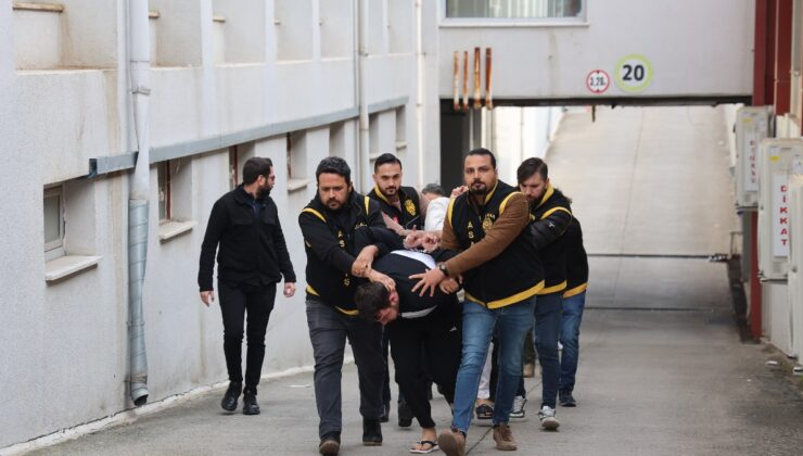 Adana’da kalaşnikofla kuyumcu soydular: 7 tutuklama