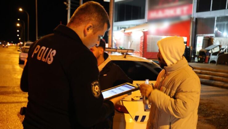 Aksaray’da alkollü araç kullanırken ikinci kez yakalanan sürücünün ehliyetine el konuldu