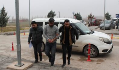 Aksaray’da babasına bıçakla saldırdı: Sarhoştum, hatırlamıyorum