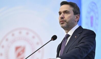 Alparslan Bayraktar: Akkuyu NGS ile 70 yıllık bir hayali gerçeğe dönüştürüyoruz