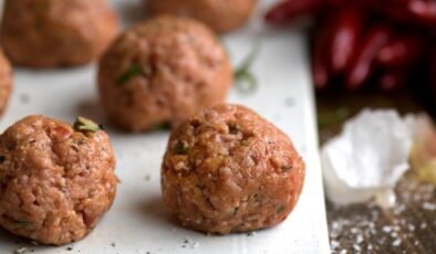 Bakanlığın sağlıksız gıda listesinde yeni ürünler! Kıymaya tek tırnaklı eti, çikolataya ilaç