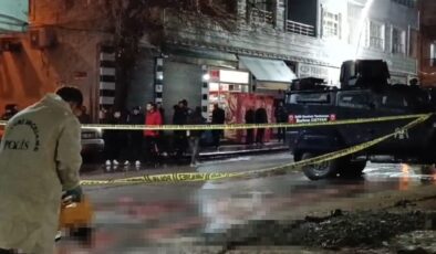 Batman’da “ne bakıyorsun” dedi, öldürdü