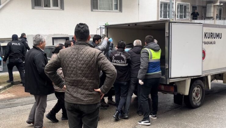 Bursa’da cam silerken 4’üncü kattan düşüp öldü