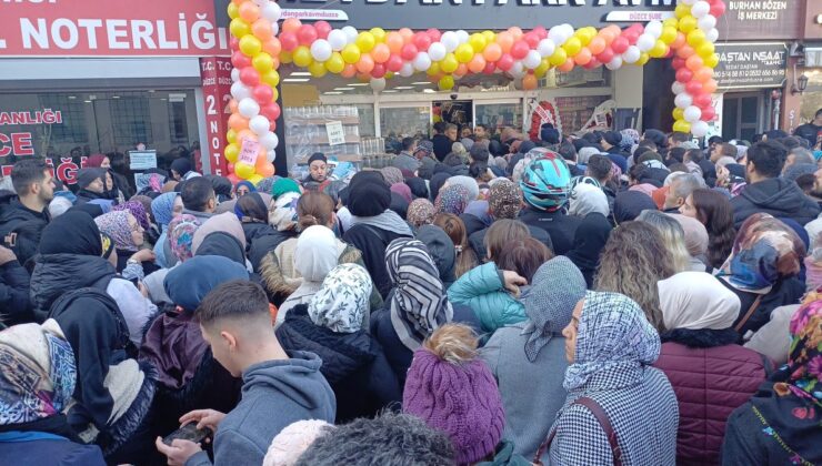 Düzce’de indirimli ürünleri almak isteyenler mağaza önünü miting alanına çevirdi