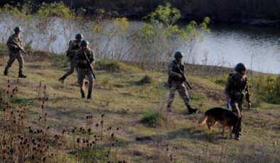 Edirne’de Yunanistan’a kaçarken yakalanan FETÖ şüphelileri tutuklandı