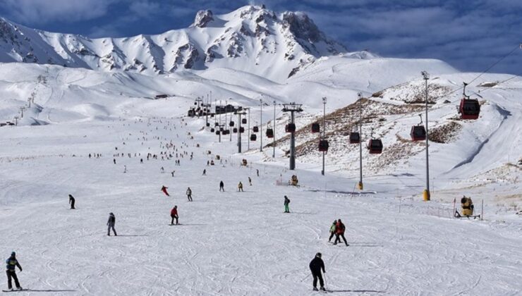 Erciyes’te kayak yaparken düşen Rus turist hayatını kaybetti