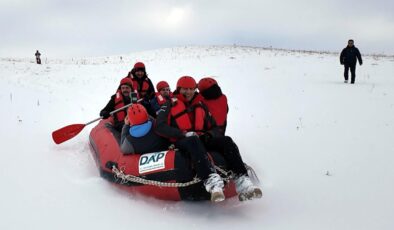 Erzurum’da karda rafting