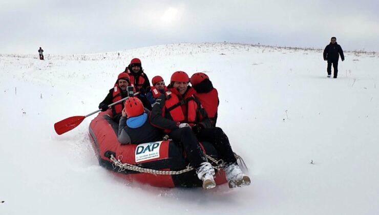 Erzurum’da karda rafting