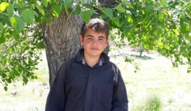 Gaziantep’te işçi servisi ile tır çarpıştı: 2 ölü, 7 yaralı