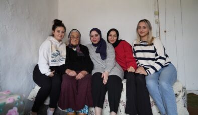 Gümüşhane’de yaşlı kadına üniversite öğrencilerinden takdirlik davranış