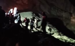 Hakkari’de arıcılık yapan adam dağdan düşerek öldü