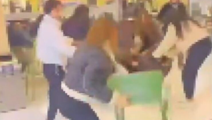 Isparta’da AVM ortasında kız kavgası: Sandalyeler havada uçuştı