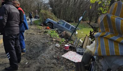 İstanbul Sarıyer’de araç yol kenarında tezgahı olan yaşlı kadına çarptı