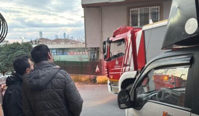 İstanbul’da çamaşır makinesi kapıyı kapatınca yardıma itfaiye koştu