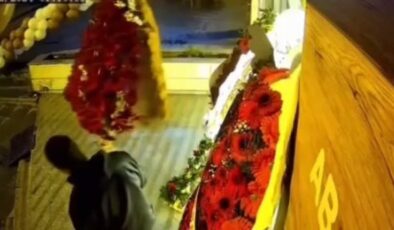 İstanbul’da iş yerinden çelenk çaldı