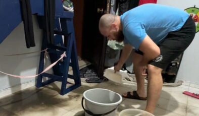 İstanbul’da sağanak: İki evi su bastı