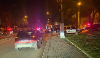 Kütahya’da dur ihtarına uymayan motosikletlinin çarptığı polis yaralandı