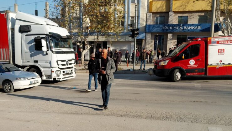 Mersin’de tırın çarptığı yaya hayatını kaybetti