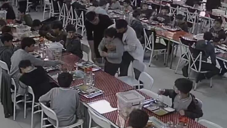 Rize’de öğretmen Heimlich manevrası ile öğrenciyi kurtardı