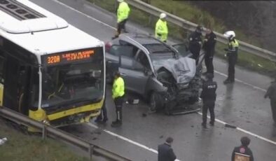 Sancaktepe’de İETT otobüsü ile otomobil çarpıştı: 1 ölü 4 yaralı