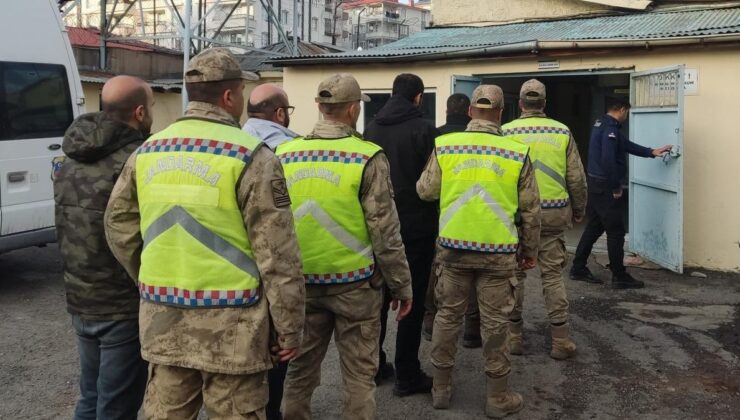 Van’da düzensiz göçmen operasyonu: 4 organizatör tutuklandı