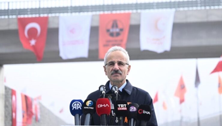 Abdulkadir Uraloğlu: Elazığ-Harput Yolu’nda güzergahı 2 km kısaltarak ulaşımı şehir dışına taşıdık