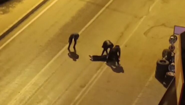 Adana’da belediye başkanının bulunduğu araç kurşunlandı