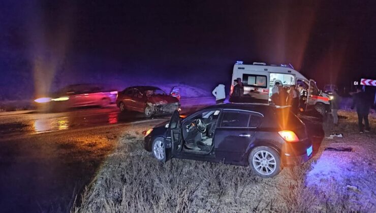 Afyonkarahisar’da kafa kafaya kaza: 1’i çocuk 8 yaralı