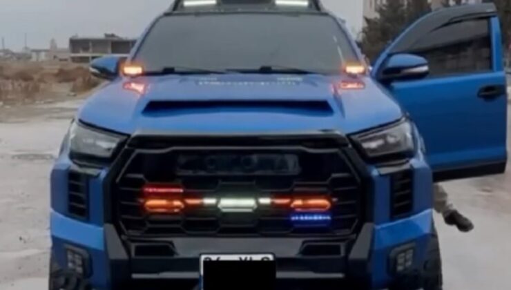 Aksaray’da trafik denetimi: Çakar lamba taktıran araca ceza kesildi