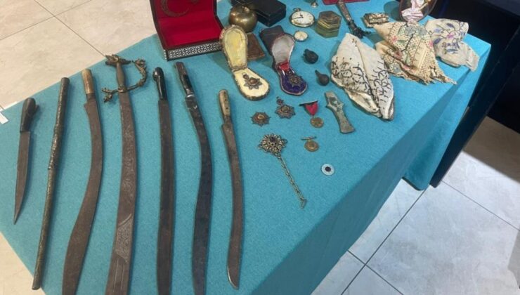 Ankara ve İstanbul’da tarihi eser operasyonu: 243 obje ele geçirildi