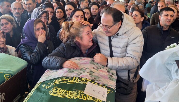 Ankara’da otomobilden düşüp ölen İpek, son yolculuğuna uğurlandı